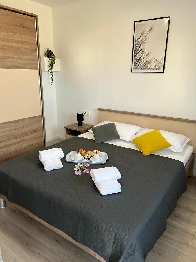 Apartman Ana Apartment Crno